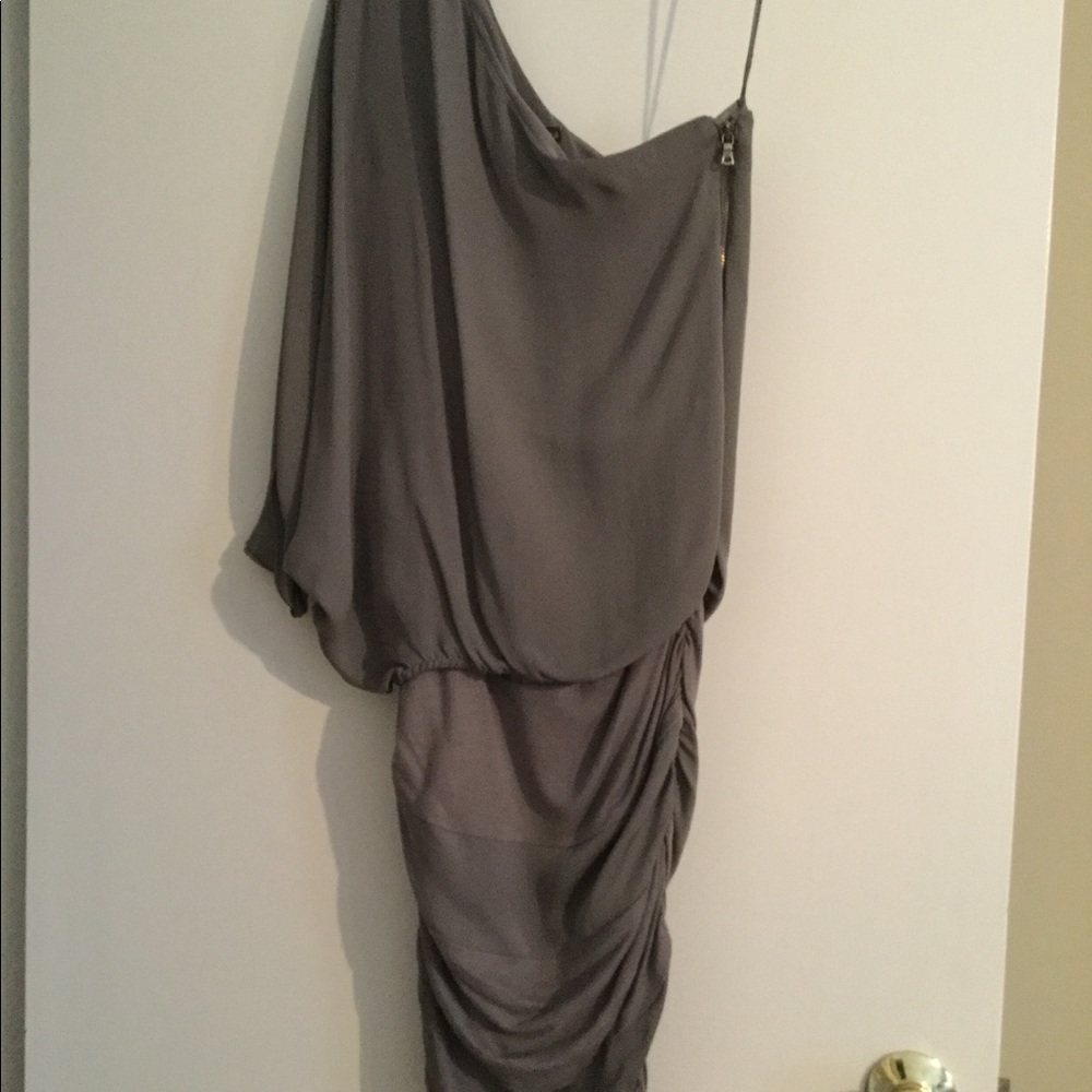 Alice and Olivia one shoulder dress size 0